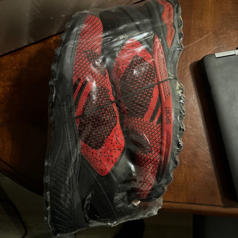 Mishansha shoes women size 9.5 red and black new